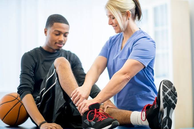 The Role of Orthopedic Surgeons in Treating Sports Injuries